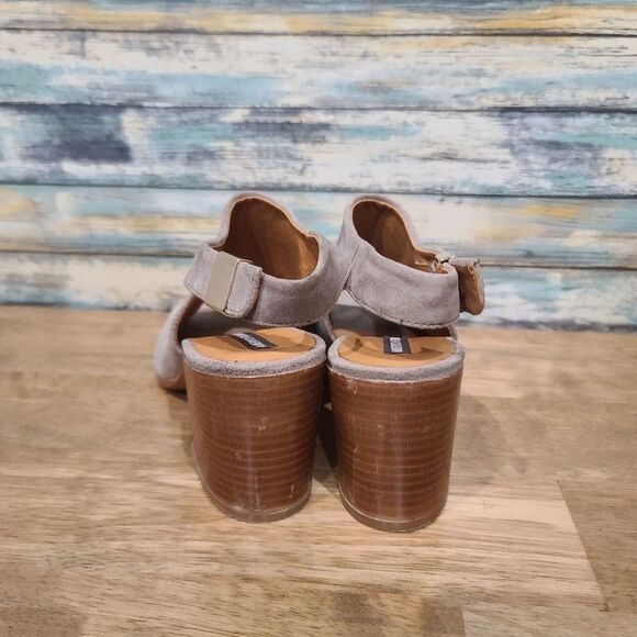 Alberto Fermani Peep Toe Block Heels - Picture 3 of 6